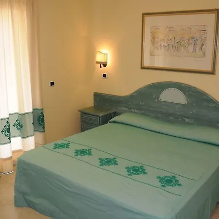 Vill Club Alba Dorata Hotel 3*